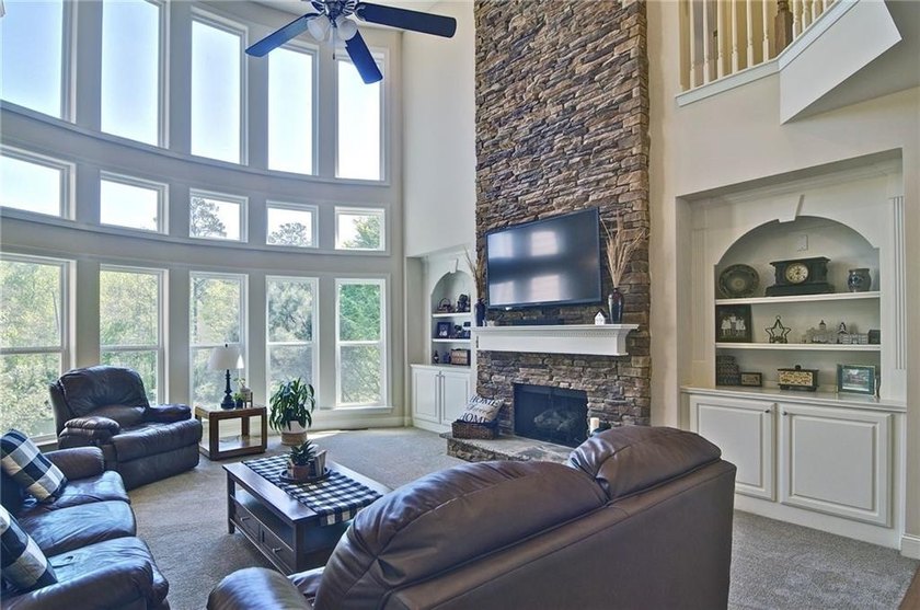 Experience luxury lake living at its finest in this exceptional - photo 37