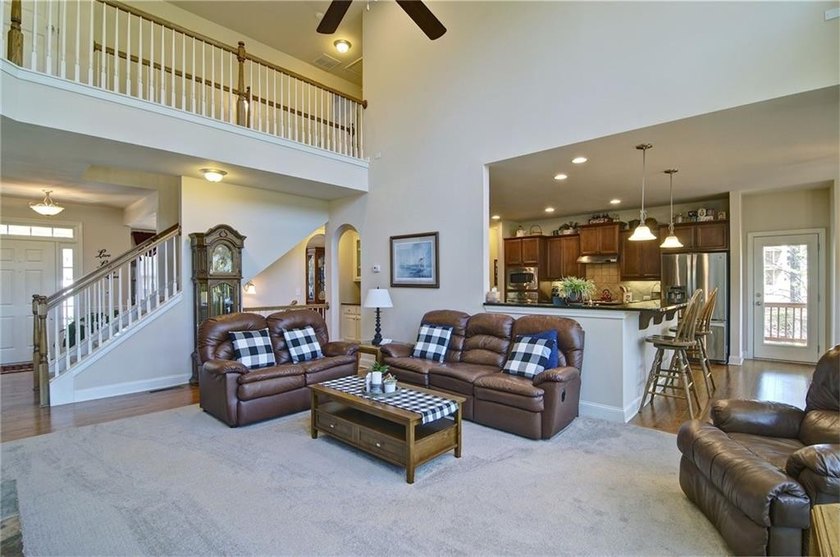 Experience luxury lake living at its finest in this exceptional - photo 39