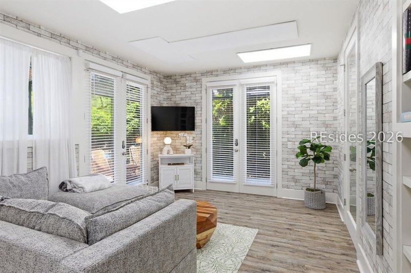 Stunning Custom-Built 4-Bedroom Home in Prime Folly Field - photo 45