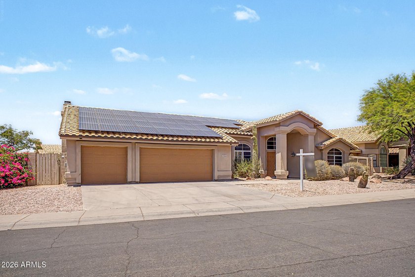 Spacious Cave Creek home offering 6 bedrooms, 3 bathrooms, and - photo 2