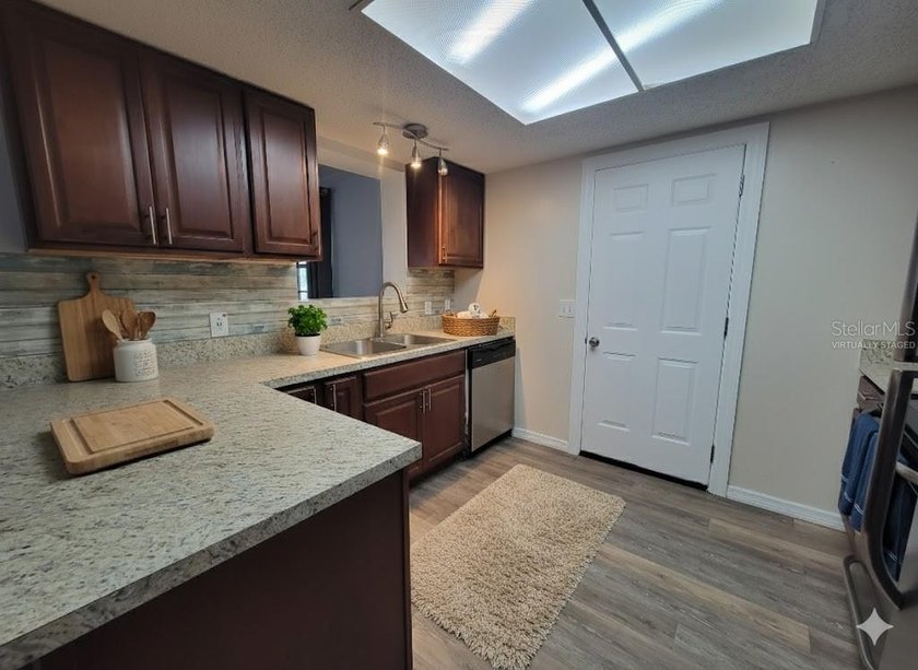 Under contract-accepting backup offers. One or more photo(s) has - photo 9