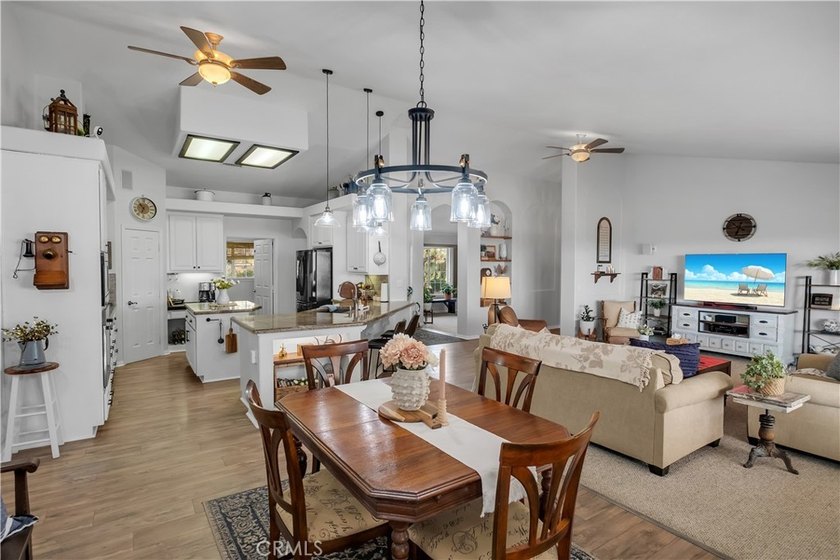 Welcome to Apple Valley and this beautiful home with 3 bedrooms - photo 15