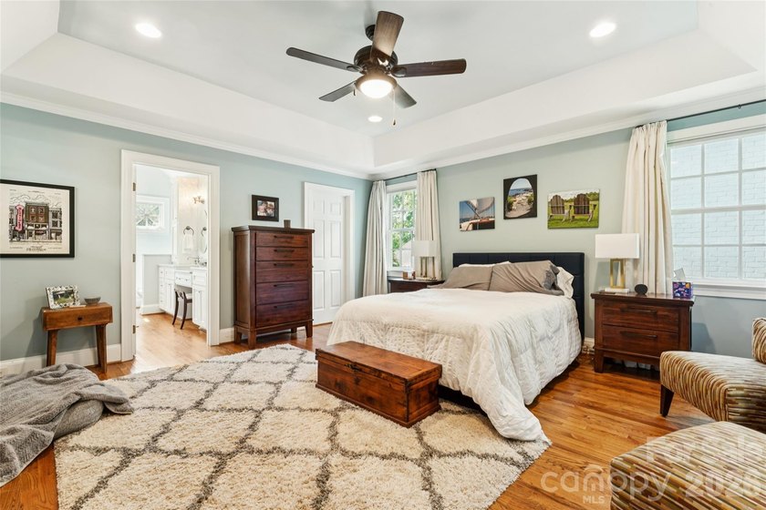 Exceptional opportunity in Myers Park! This 1.5-story, daylight - photo 18