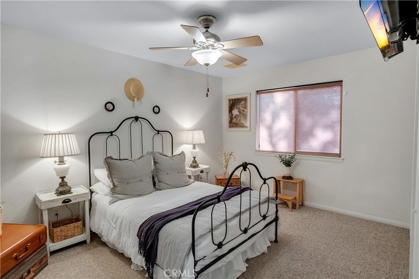 Welcome to Apple Valley and this beautiful home with 3 bedrooms - photo 24
