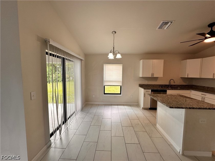 This elegant single-family home features three spacious bedrooms - photo 5
