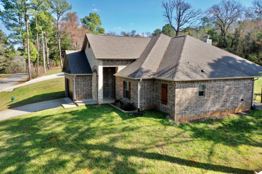 3/2/2 Brick Home in Lake Palestine Community - photo 30