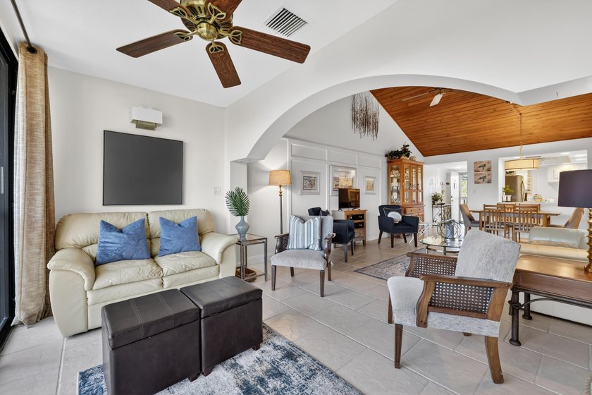 Hutchinson Island! Ocean Village! Beautiful 2 bedroom 2 bath - photo 19