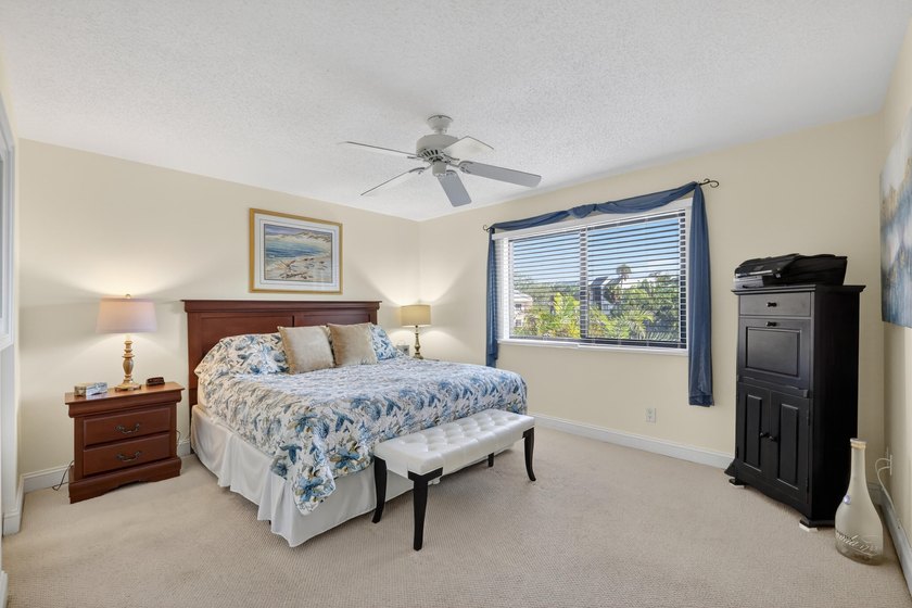 Hutchinson Island! Ocean Village! Beautiful 2 bedroom 2 bath - photo 20