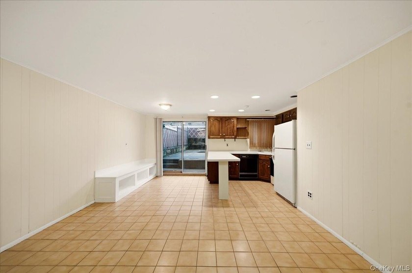 Welcome to this charming two-family Colonial-style duplex in the - photo 21