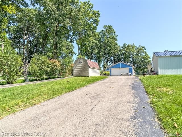 Experience the best of lakefront living with this move-in-ready - photo 4