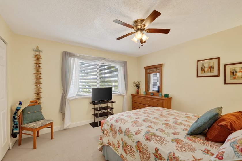 Hutchinson Island! Ocean Village! Beautiful 2 bedroom 2 bath - photo 27