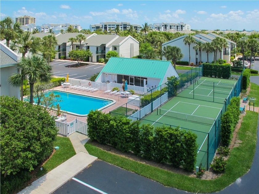 Hutchinson Island! Ocean Village! Beautiful 2 bedroom 2 bath - photo 58