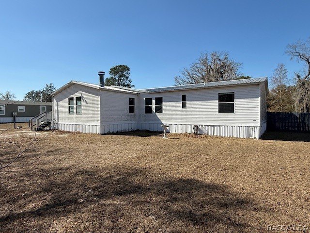 Discover the potential of this 4 bedroom, 2 bathroom - photo 22