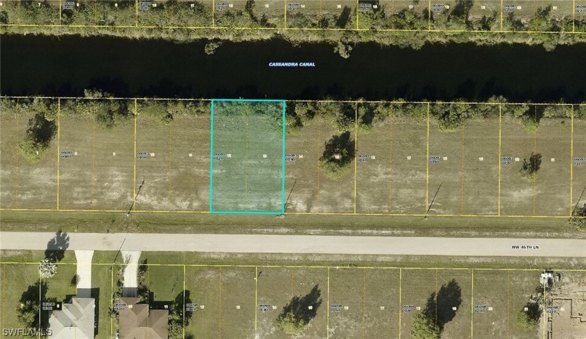 Beautiful Lot on this highly desirable area, Cassandra Canal is - photo 2