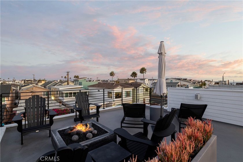 Just one block from the sand, this custom-built Newport Beach - photo 34