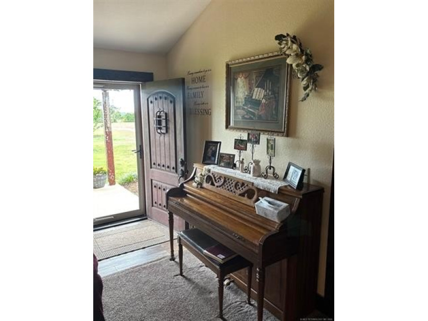 Country living at its finest. Privacy, quiet &amp; heavenly describe - photo 6