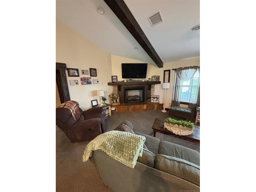 Country living at its finest. Privacy, quiet &amp; heavenly describe - photo 7