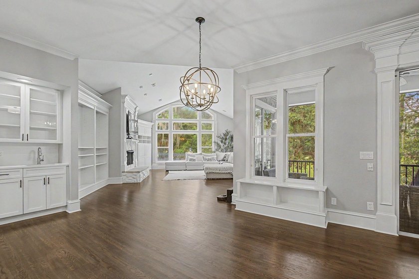 This exceptional 5-bedroom, 3.5-bath home in the gated Golden - photo 14