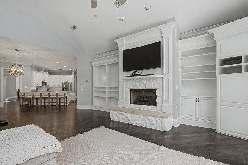 This exceptional 5-bedroom, 3.5-bath home in the gated Golden - photo 17