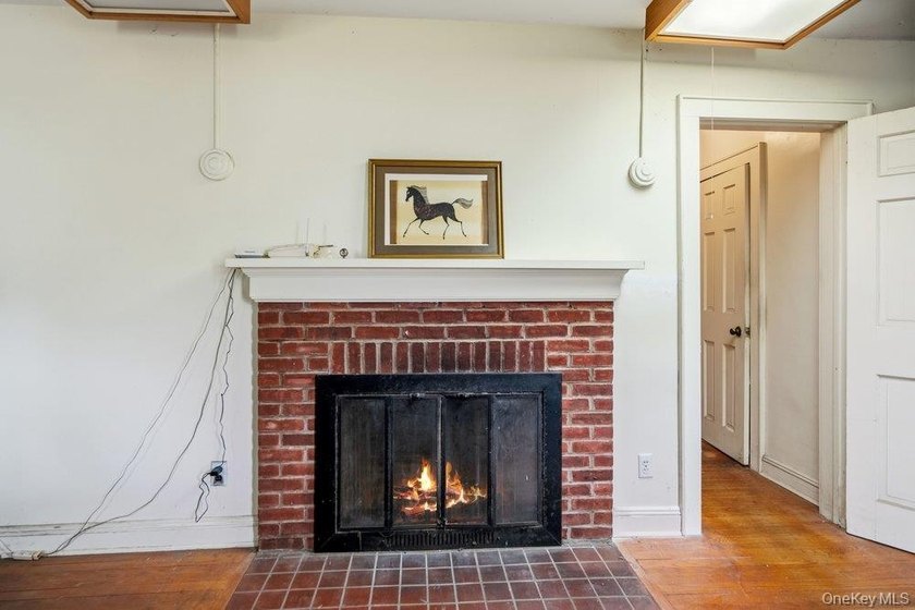 Nestled in the heart of Lindenhurst Village, this classic - photo 5