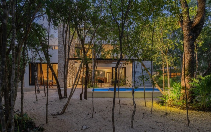 Villa 2 is a remarkable 4-bedroom, 4-bathroom residence nestled - photo 41