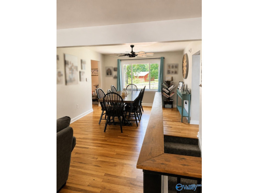 Rare opportunity on Weiss Lake! This beautifully updated 4BR/3BA - photo 6