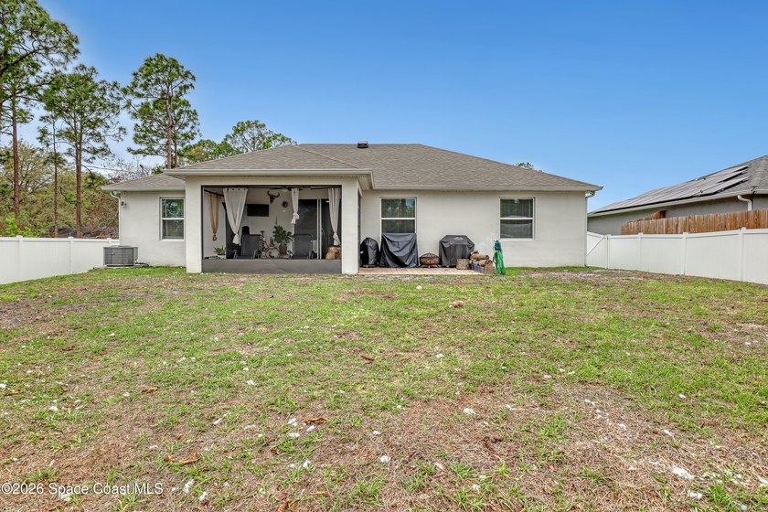 Better than new! This one checks every box--upgraded, move-in - photo 34