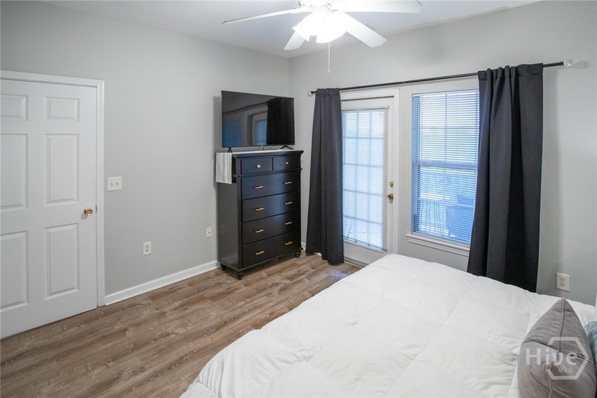 Beautiful condo centrally located on Whitemarsh Island at the - photo 22