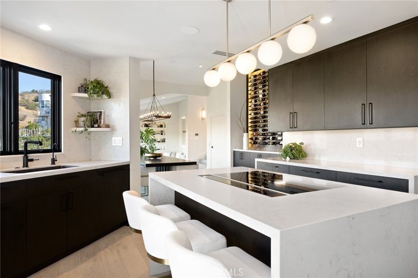 A one of a kind, warm and inviting custom Studio City hillside - photo 7