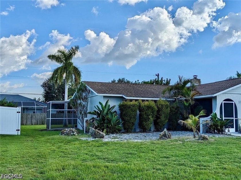Welcome to your dreamy retreat in the heart of Cape Coral - a - photo 4