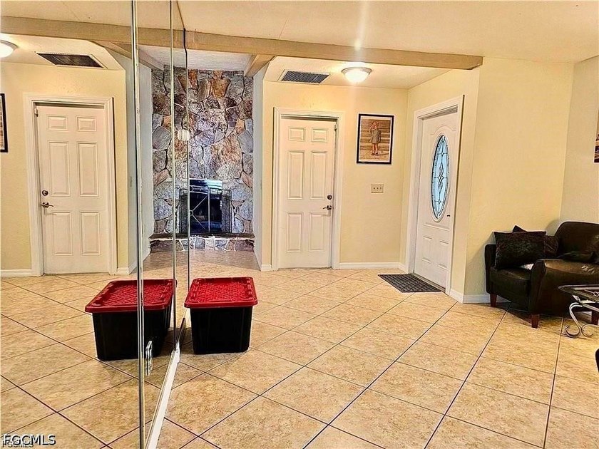 Welcome to your dreamy retreat in the heart of Cape Coral - a - photo 7