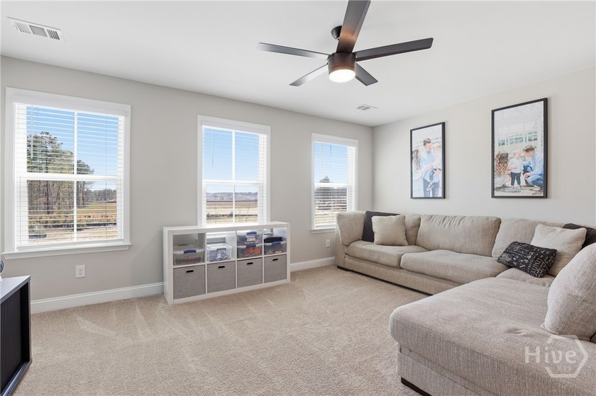 Welcome to 61 Rosemary Bend-where comfort, space, and modern - photo 22
