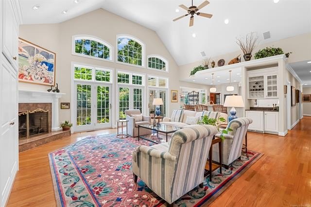A truly exceptional property where quality, elegance, and views - photo 15