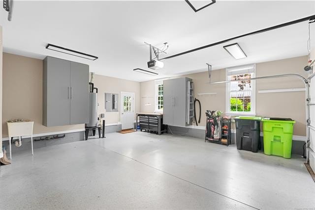 A truly exceptional property where quality, elegance, and views - photo 41