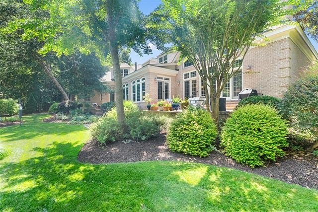 A truly exceptional property where quality, elegance, and views - photo 46