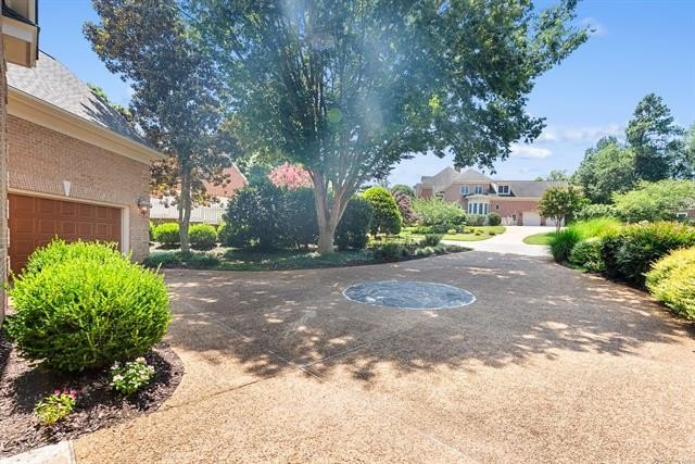 A truly exceptional property where quality, elegance, and views - photo 47