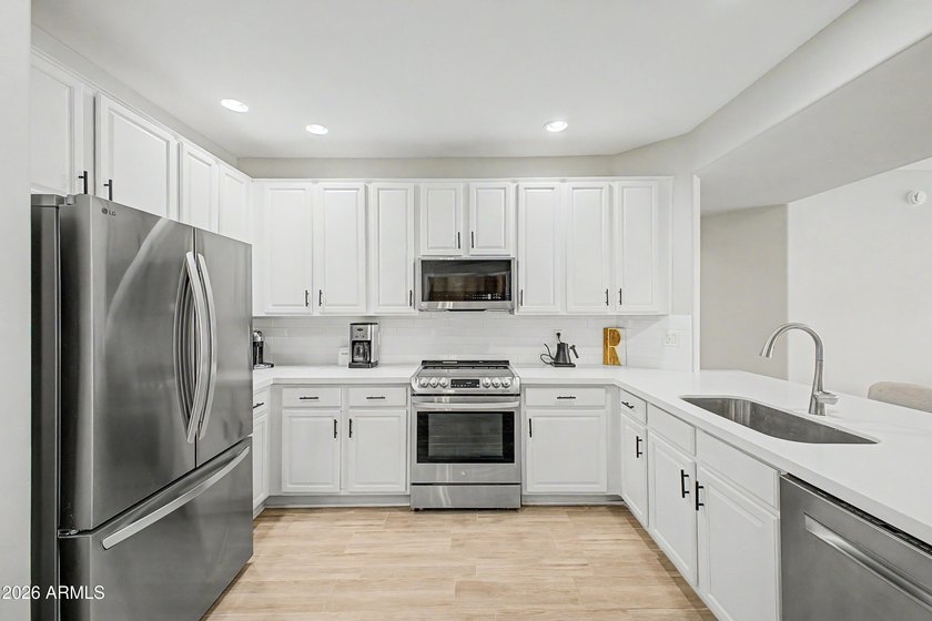 Welcome to elevated living in this beautifully upgraded ground - photo 2
