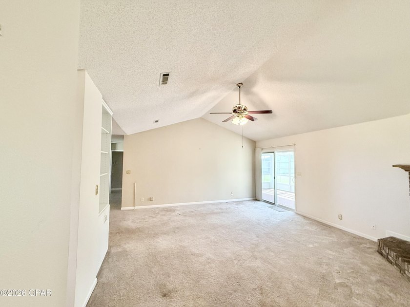Welcome home to this spacious 3-bedroom, 2-bath brick home - photo 18