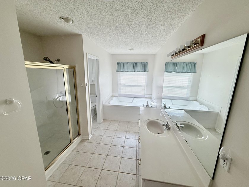 Welcome home to this spacious 3-bedroom, 2-bath brick home - photo 26