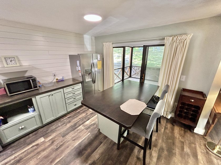 ESTATE SALE of this ground floor unit with or without - photo 15