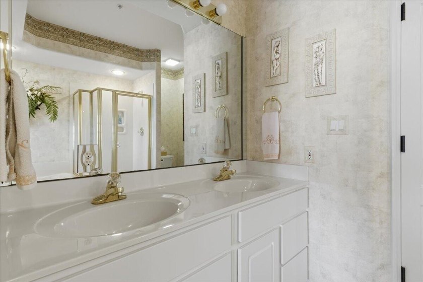Nightly Rentals Allowed! This light-filled condo with three - photo 16