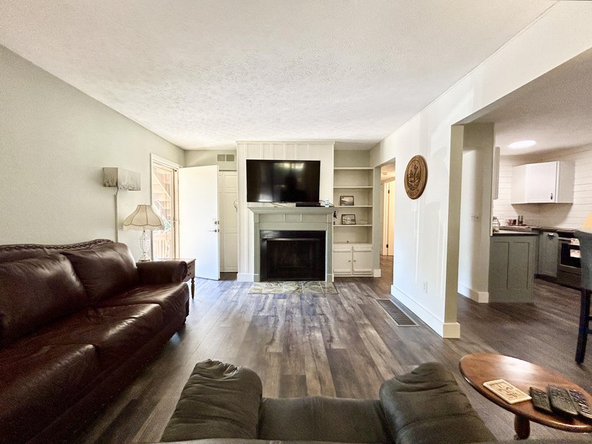 ESTATE SALE of this ground floor unit with or without - photo 20