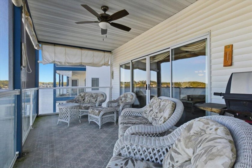Nightly Rentals Allowed! This light-filled condo with three - photo 21