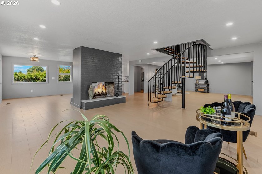 Like new home with a lower interest rate payment! Seller willing - photo 3