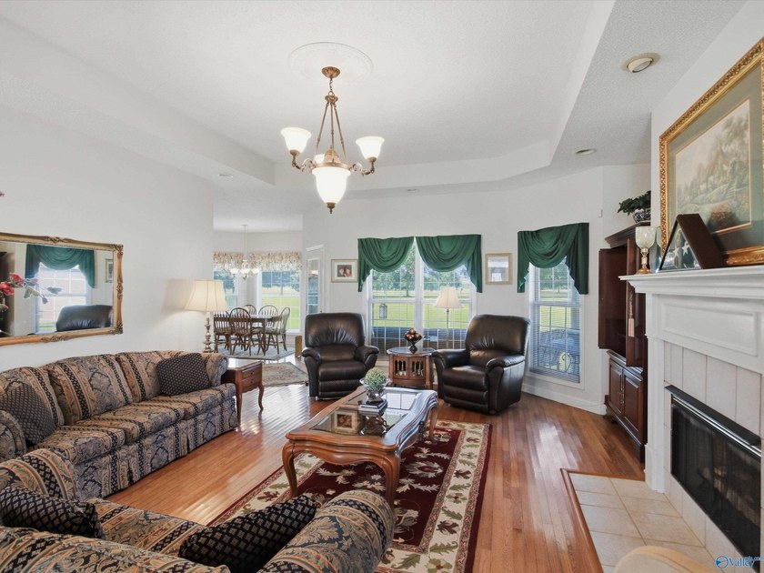 Perfectly positioned along the Southern Gayles Golf Course - photo 6