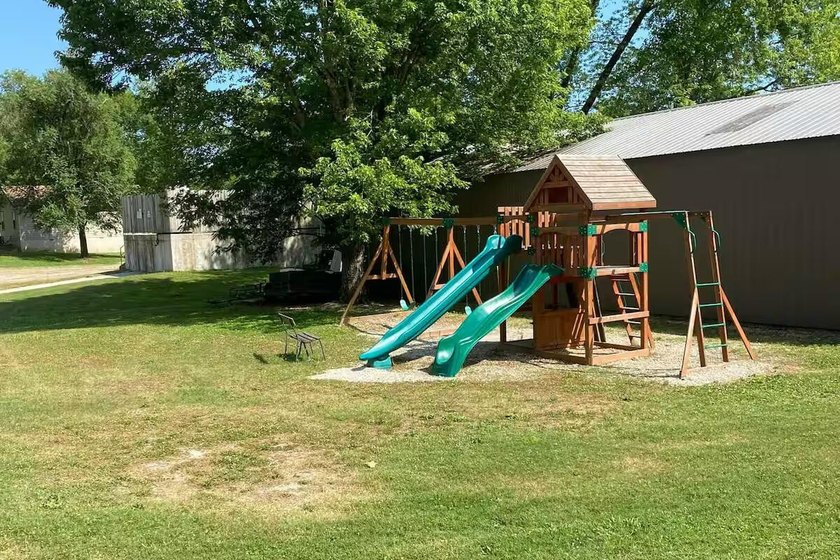 Here it is! Lakefront 2-bedroom, 1-bath cabin at Edgewater Beach - photo 20