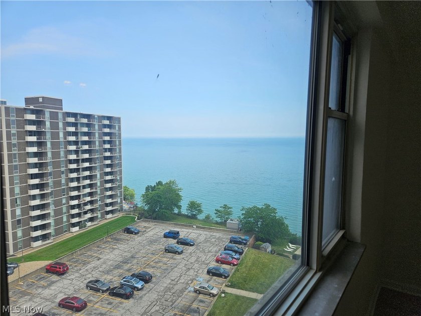 Recently remodeled throughout, this unit offers everything you - photo 3