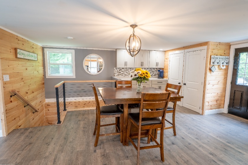 Fully remodeled, modern lake home with 10' lake access - photo 17