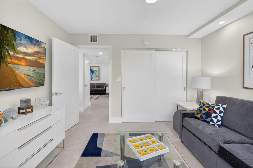 Rare Chance to own this UNRIVALED newly renovated large 2,126 - photo 34