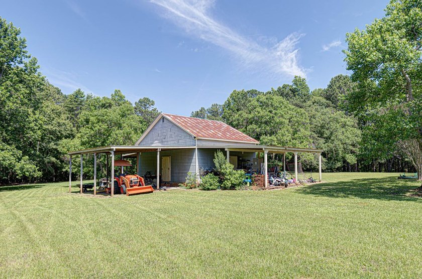 Discover the perfect blend of luxury, functionality, and - photo 41